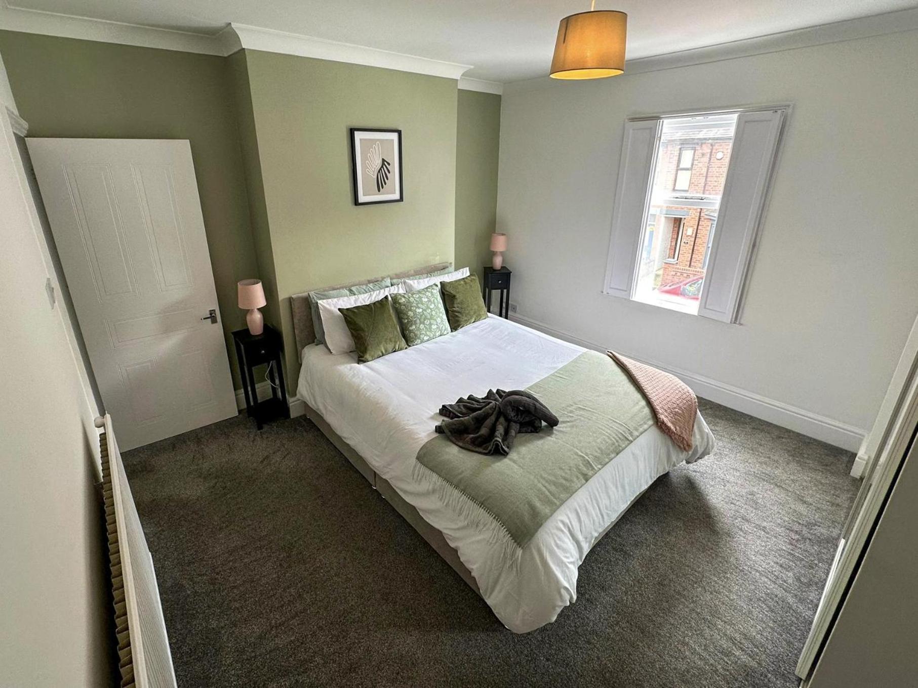 Cecil House - Stylish 2-Bed, Sleeps 5 Guests, Free Parking, Close To Cathedral, Bars & Restaurants Lincoln Exterior photo